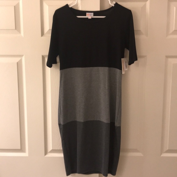 LulaRoe Julia - Picture 1 of 5